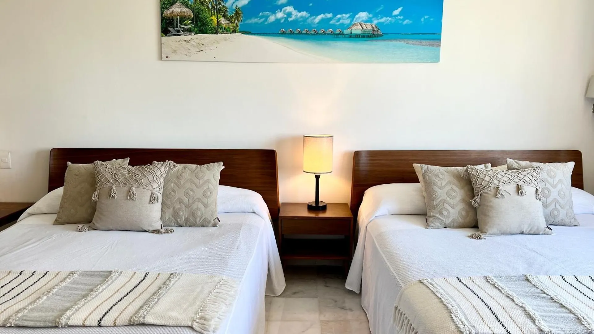 **** Hotel Luna, 2 Beds En La Mejor Ubicacion De Cancún Meksyk